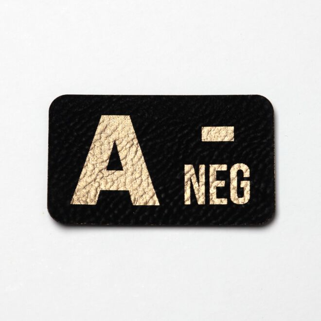 Imitation leather label "Blood group A-" (black/gold)