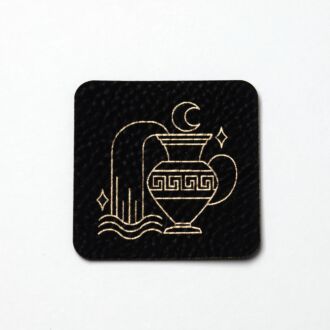 Faux leather label 