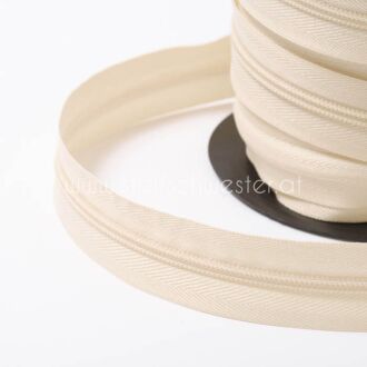5mm continuous zipper eggshell